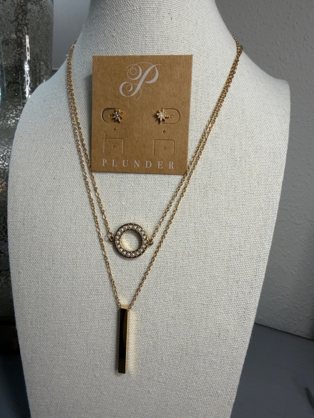 Plunder Faux Pearl Circle Necklace and Bar Pendant with Earrings